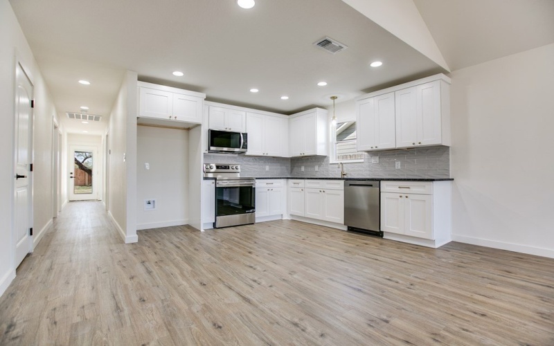 2801 Bowie St, San Angelo, TX 76901, 3 Bedrooms Bedrooms, ,2 BathroomsBathrooms,Residential,For Sale,2801 Bowie St,0,130070