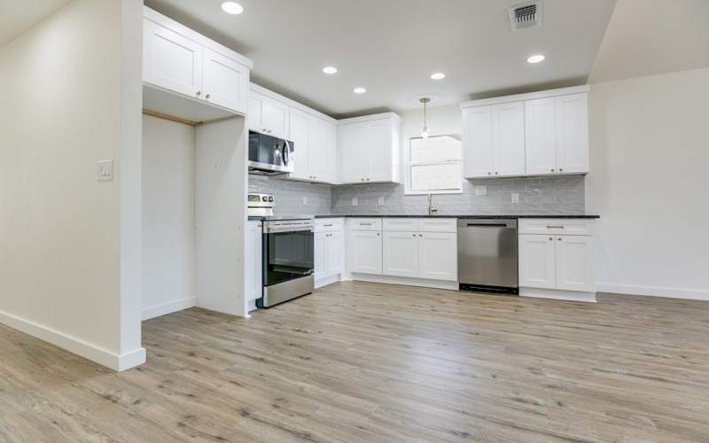 2801 Bowie St, San Angelo, TX 76901, 3 Bedrooms Bedrooms, ,2 BathroomsBathrooms,Residential,For Sale,2801 Bowie St,0,130070