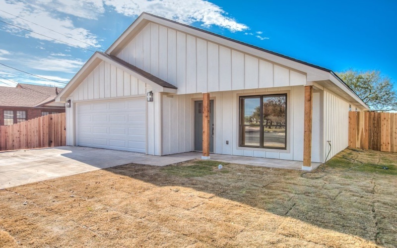 2801 Bowie St, San Angelo, TX 76901, 3 Bedrooms Bedrooms, ,2 BathroomsBathrooms,Residential,For Sale,2801 Bowie St,0,130070