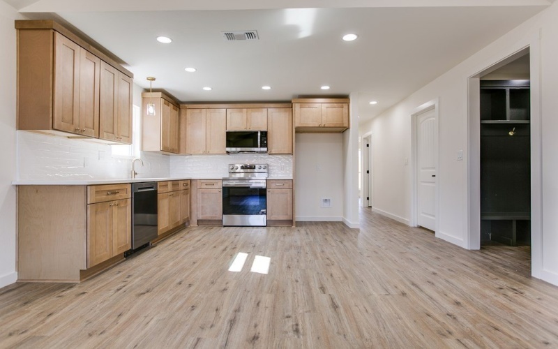 2809 Bowie St, San Angelo, TX 76901, 3 Bedrooms Bedrooms, ,2 BathroomsBathrooms,Residential,For Sale,2809 Bowie St,0,130071