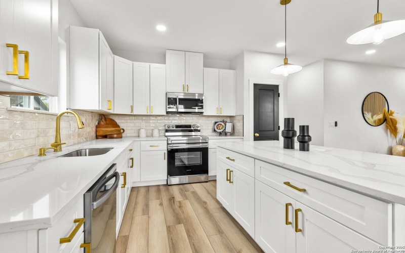 137 Sligo, San Antonio, TX 78223, 3 Bedrooms Bedrooms, ,2 BathroomsBathrooms,Residential,For Sale,137 Sligo,0,1884292