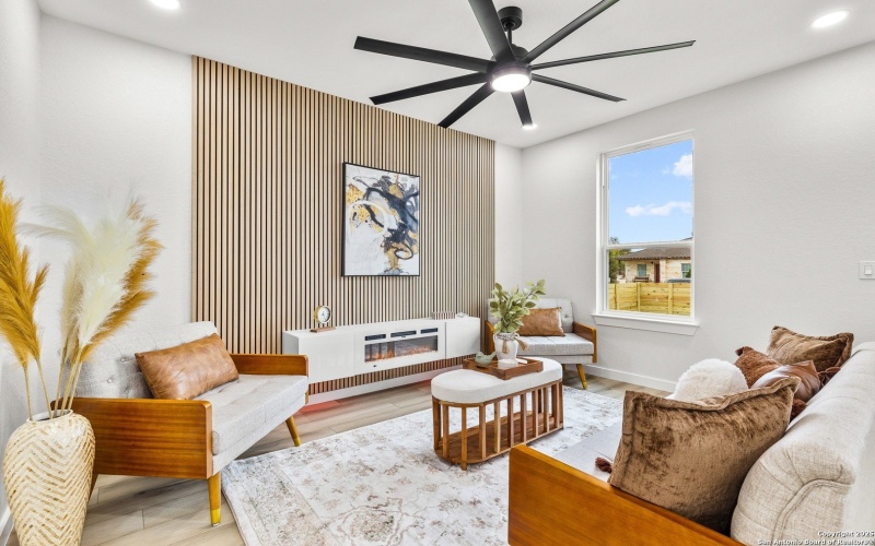 137 Sligo, San Antonio, TX 78223, 3 Bedrooms Bedrooms, ,2 BathroomsBathrooms,Residential,For Sale,137 Sligo,0,1884292