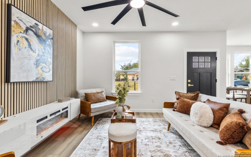 137 Sligo, San Antonio, TX 78223, 3 Bedrooms Bedrooms, ,2 BathroomsBathrooms,Residential,For Sale,137 Sligo,0,1884292