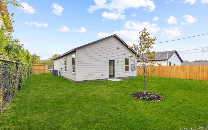 137 Sligo, San Antonio, TX 78223, 3 Bedrooms Bedrooms, ,2 BathroomsBathrooms,Residential,For Sale,137 Sligo,0,1884292