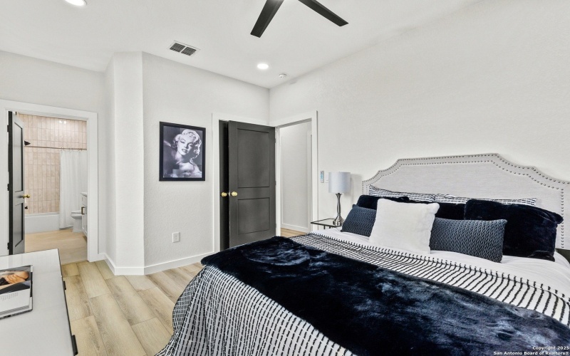 137 Sligo, San Antonio, TX 78223, 3 Bedrooms Bedrooms, ,2 BathroomsBathrooms,Residential,For Sale,137 Sligo,0,1884292