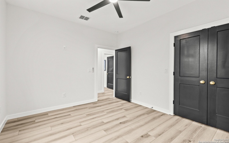 137 Sligo, San Antonio, TX 78223, 3 Bedrooms Bedrooms, ,2 BathroomsBathrooms,Residential,For Sale,137 Sligo,0,1884292