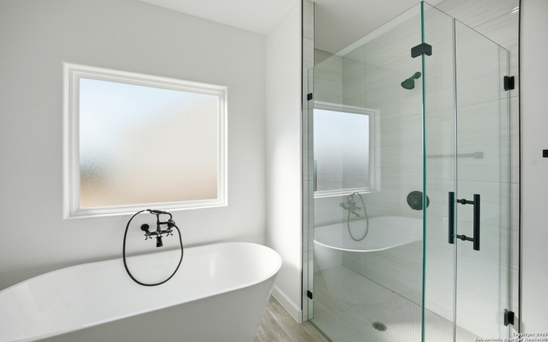 207 Deer Oaks, Lakehills, TX 78063, 4 Habitaciones Habitaciones , ,5 BañosBaños,Residential,En Venta,207 Deer Oaks,0,1929208