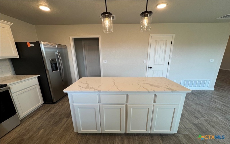 2528 Cowgirl Trail, Belton, TX 76513, 4 Habitaciones Habitaciones , ,2 BañosBaños,Residential,En Venta,2528 Cowgirl Trail,0,579927