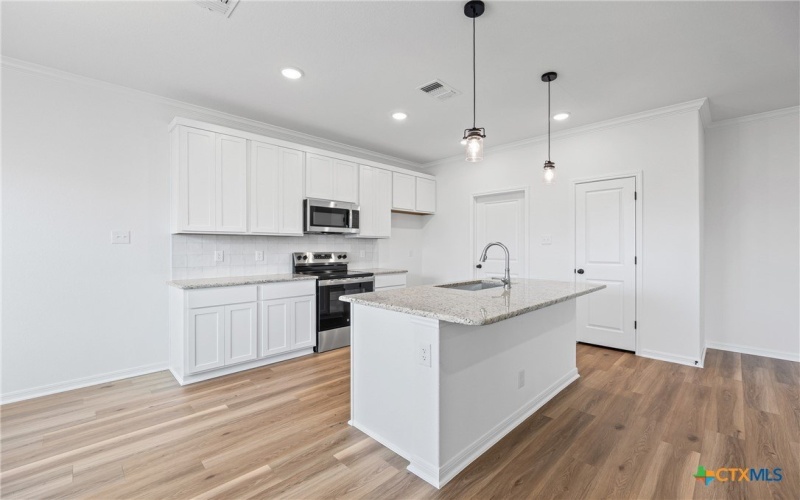 709 Killam Drive, Temple, TX 76502, 3 Bedrooms Bedrooms, ,2 BathroomsBathrooms,Residential,For Sale,709 Killam Drive,0,600268