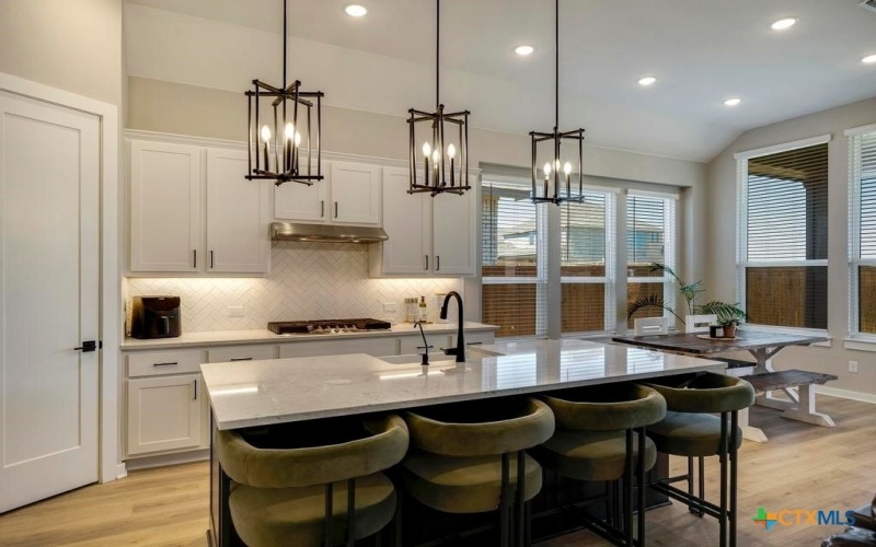 5725 Huron Drive, New Braunfels, TX 78130, 4 Habitaciones Habitaciones , ,3 BañosBaños,Residential,En Venta,5725 Huron Drive,0,600282