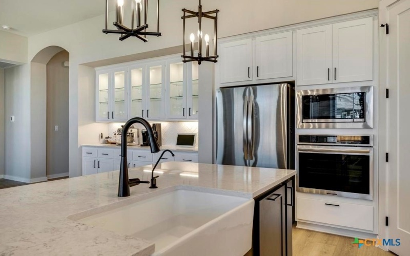 5725 Huron Drive, New Braunfels, TX 78130, 4 Habitaciones Habitaciones , ,3 BañosBaños,Residential,En Venta,5725 Huron Drive,0,600282