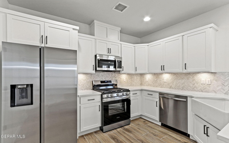 701 Paseo Dulce Avenue, El Paso, TX 79928, 3 Habitaciones Habitaciones , ,2 BañosBaños,Residential,En Venta,701 Paseo Dulce Avenue,0,935320