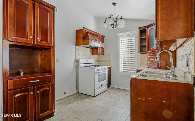 12065 MIGUEL VARELA Lane, El Paso, TX 79936, 2 Habitaciones Habitaciones , ,2 BañosBaños,Residential,En Venta,12065 MIGUEL VARELA Lane,0,935324