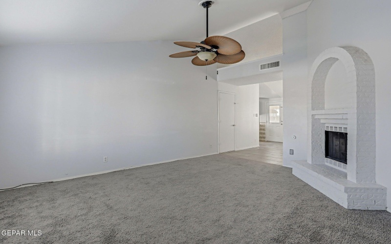 12065 MIGUEL VARELA Lane, El Paso, TX 79936, 2 Habitaciones Habitaciones , ,2 BañosBaños,Residential,En Venta,12065 MIGUEL VARELA Lane,0,935324