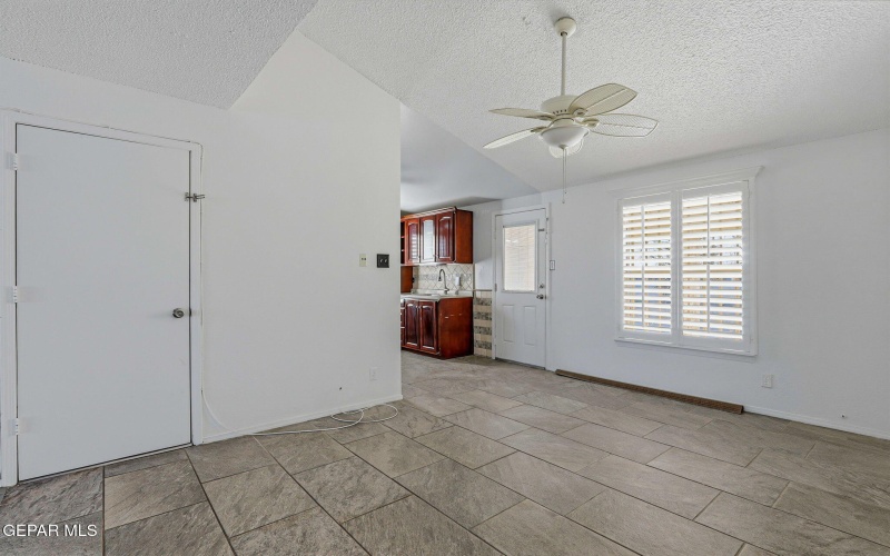 12065 MIGUEL VARELA Lane, El Paso, TX 79936, 2 Habitaciones Habitaciones , ,2 BañosBaños,Residential,En Venta,12065 MIGUEL VARELA Lane,0,935324