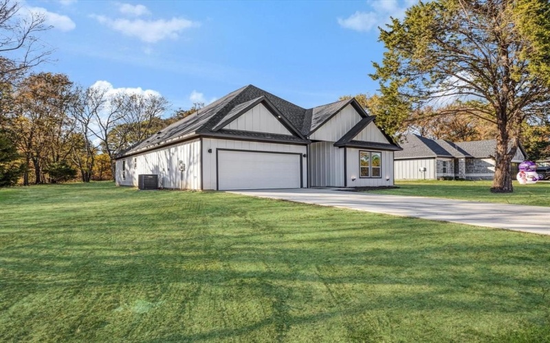 305 Kalura Way, Tool, TX 75189, 3 Bedrooms Bedrooms, ,2 BathroomsBathrooms,Residential,For Sale,305 Kalura Way,0,21129048