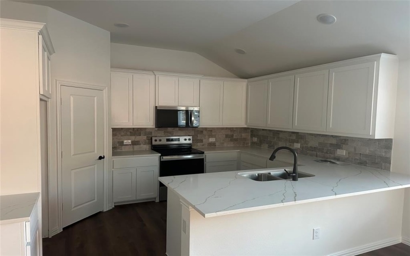 3122 River Birch Road, Dallas, TX 75253, 4 Bedrooms Bedrooms, ,2 BathroomsBathrooms,Residential,For Sale,3122 River Birch Road,0,21131353