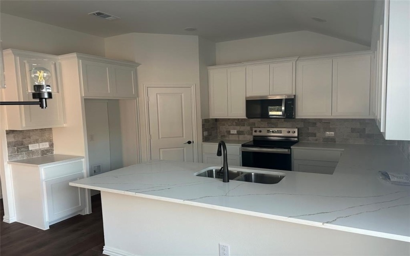 3122 River Birch Road, Dallas, TX 75253, 4 Bedrooms Bedrooms, ,2 BathroomsBathrooms,Residential,For Sale,3122 River Birch Road,0,21131353