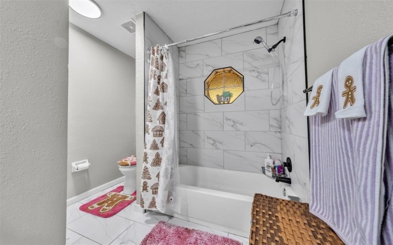 1908 Thousand Oaks Drive, Burleson, TX 76028, 5 Bedrooms Bedrooms, ,3 BathroomsBathrooms,Residential,For Sale,1908 Thousand Oaks Drive,0,21134319