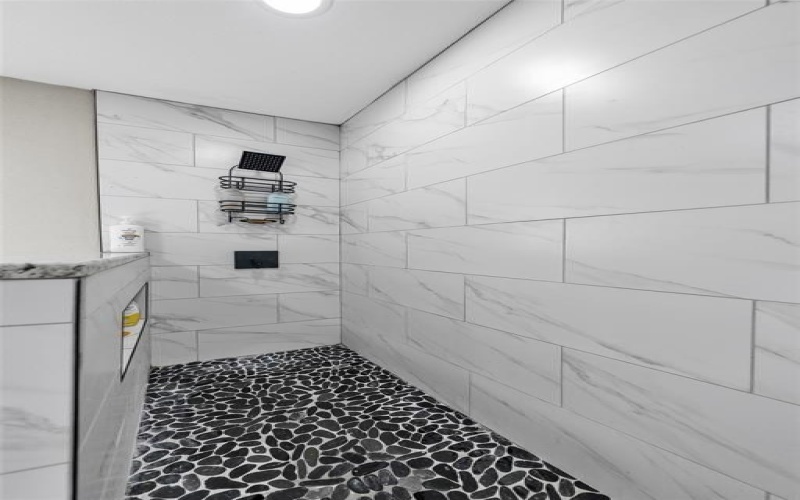 1908 Thousand Oaks Drive, Burleson, TX 76028, 5 Bedrooms Bedrooms, ,3 BathroomsBathrooms,Residential,For Sale,1908 Thousand Oaks Drive,0,21134319