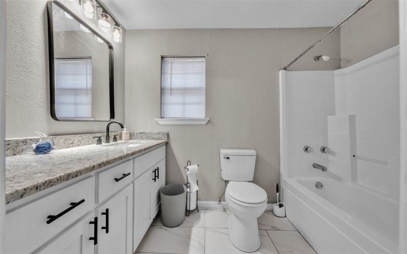 1908 Thousand Oaks Drive, Burleson, TX 76028, 5 Bedrooms Bedrooms, ,3 BathroomsBathrooms,Residential,For Sale,1908 Thousand Oaks Drive,0,21134319