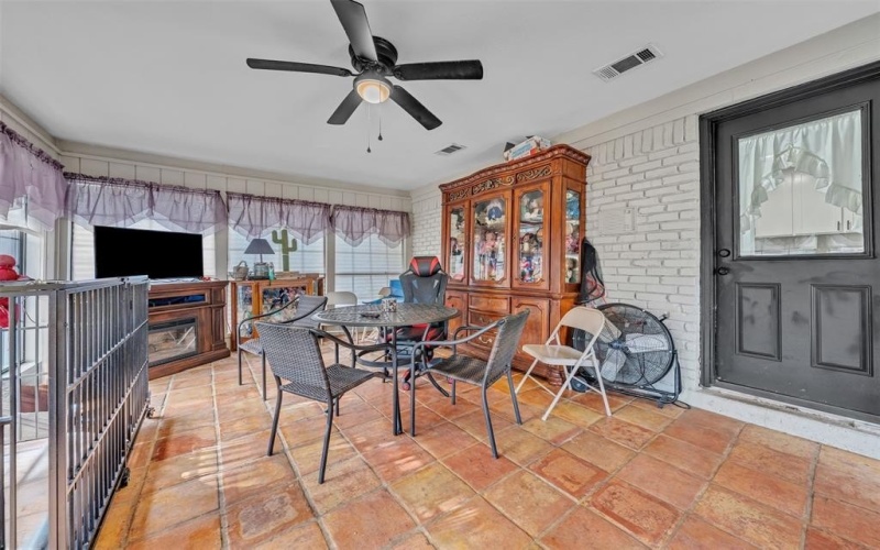 1908 Thousand Oaks Drive, Burleson, TX 76028, 5 Bedrooms Bedrooms, ,3 BathroomsBathrooms,Residential,For Sale,1908 Thousand Oaks Drive,0,21134319