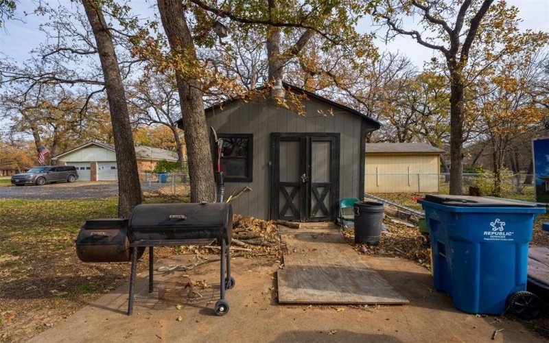 1908 Thousand Oaks Drive, Burleson, TX 76028, 5 Bedrooms Bedrooms, ,3 BathroomsBathrooms,Residential,For Sale,1908 Thousand Oaks Drive,0,21134319