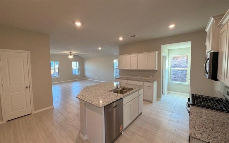 8508 HOLLYMEAD Lane, Fort Worth, TX 76131, 4 Bedrooms Bedrooms, ,2 BathroomsBathrooms,Residential,For Sale,8508 HOLLYMEAD Lane,0,21134760