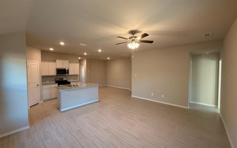 8445 HOLLYMEAD Lane, Fort Worth, TX 76131, 4 Bedrooms Bedrooms, ,3 BathroomsBathrooms,Residential,For Sale,8445 HOLLYMEAD Lane,0,21134811