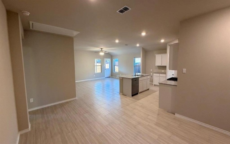 8445 HOLLYMEAD Lane, Fort Worth, TX 76131, 4 Bedrooms Bedrooms, ,3 BathroomsBathrooms,Residential,For Sale,8445 HOLLYMEAD Lane,0,21134811