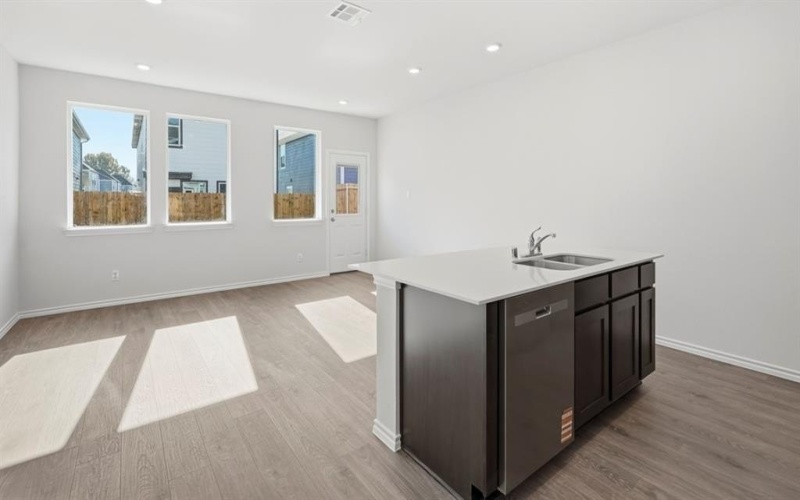 303 Tall Cedar Way, Princeton, TX 75407, 3 Habitaciones Habitaciones , ,2 BañosBaños,Residential,En Venta,303 Tall Cedar Way,0,21134972