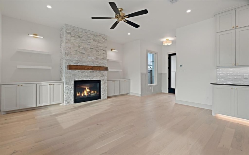 3812 E Port Ridglea Court, Granbury, TX 76049, 4 Bedrooms Bedrooms, ,3 BathroomsBathrooms,Residential,For Sale,3812 E Port Ridglea Court,0,21135000