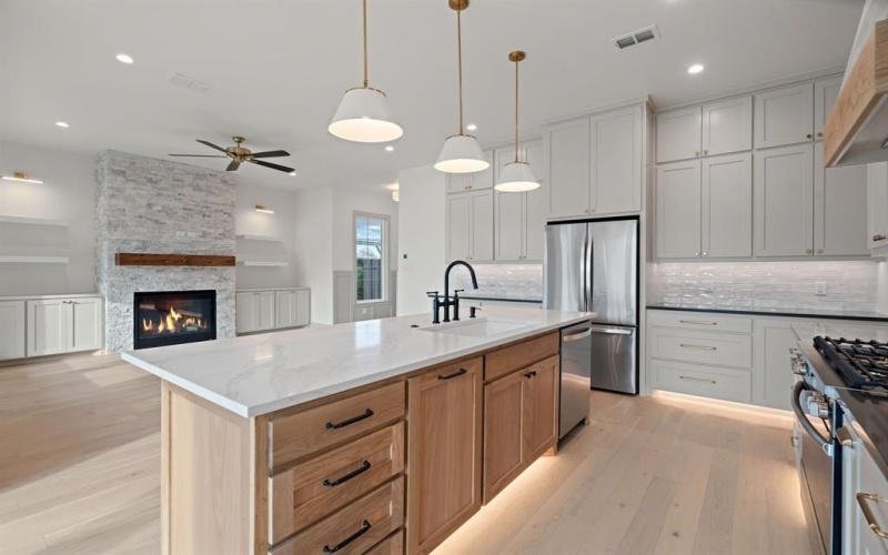 3812 E Port Ridglea Court, Granbury, TX 76049, 4 Bedrooms Bedrooms, ,3 BathroomsBathrooms,Residential,For Sale,3812 E Port Ridglea Court,0,21135000