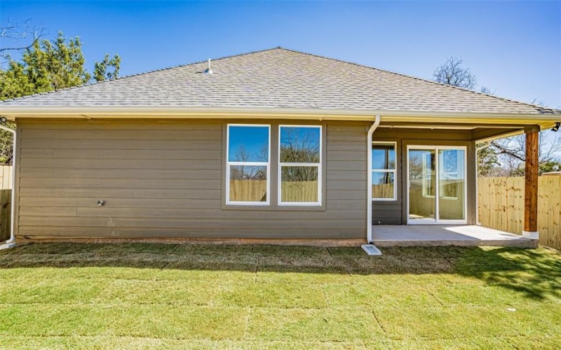 924 Bosque River Drive, Granbury, TX 76048, 3 Bedrooms Bedrooms, ,2 BathroomsBathrooms,Residential,For Sale,924 Bosque River Drive,0,21135228