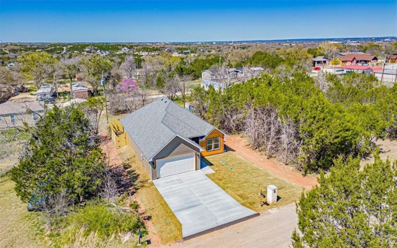 924 Bosque River Drive, Granbury, TX 76048, 3 Bedrooms Bedrooms, ,2 BathroomsBathrooms,Residential,For Sale,924 Bosque River Drive,0,21135228
