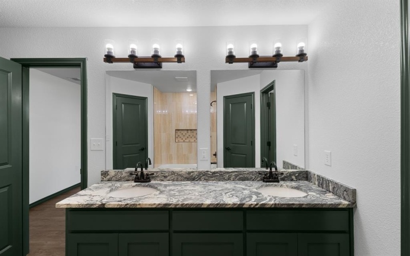 303 E Bois D Arc, Nocona, TX 76255, 3 Habitaciones Habitaciones , ,2 BañosBaños,Residential,En Venta,303 E Bois D Arc,0,21135257