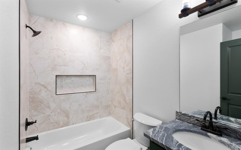 303 E Bois D Arc, Nocona, TX 76255, 3 Habitaciones Habitaciones , ,2 BañosBaños,Residential,En Venta,303 E Bois D Arc,0,21135257