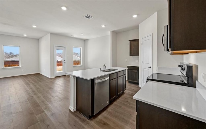 3343 Spaulding Drive, Paris, TX 75460, 4 Habitaciones Habitaciones , ,3 BañosBaños,Residential,En Venta,3343 Spaulding Drive,0,21135292