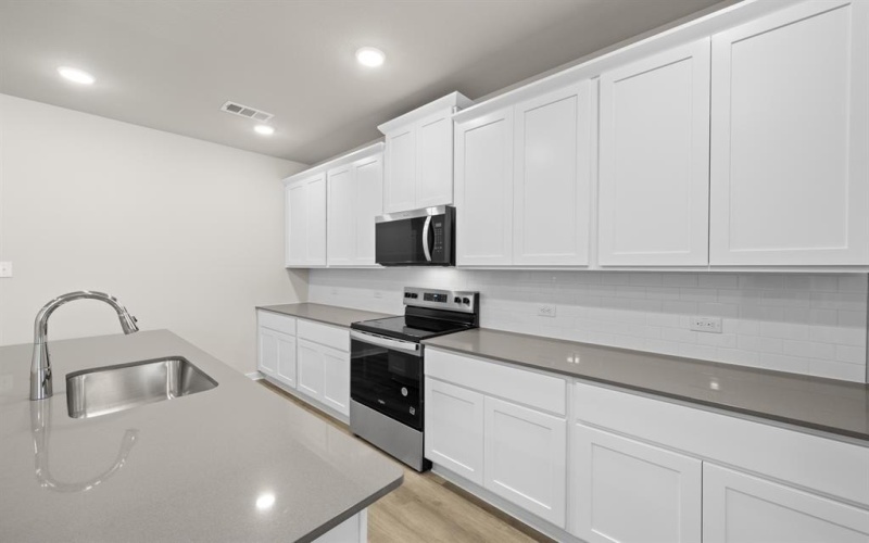 236 Wagon Spoke Way #17, Fort Worth, TX 76120, 3 Habitaciones Habitaciones , ,2 BañosBaños,Residential,En Venta,236 Wagon Spoke Way,0,21135313