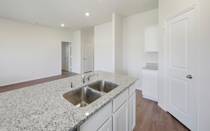 3313 Spaulding Drive, Paris, TX 75460, 4 Bedrooms Bedrooms, ,2 BathroomsBathrooms,Residential,For Sale,3313 Spaulding Drive,0,21135355