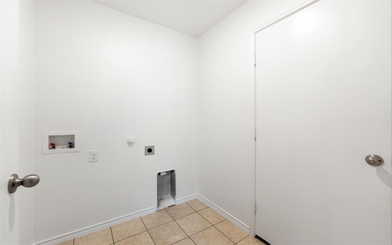 1627 Tanglewood Drive, Azle, TX 76020, 3 Bedrooms Bedrooms, ,2 BathroomsBathrooms,Residential,For Sale,1627 Tanglewood Drive,0,21135376