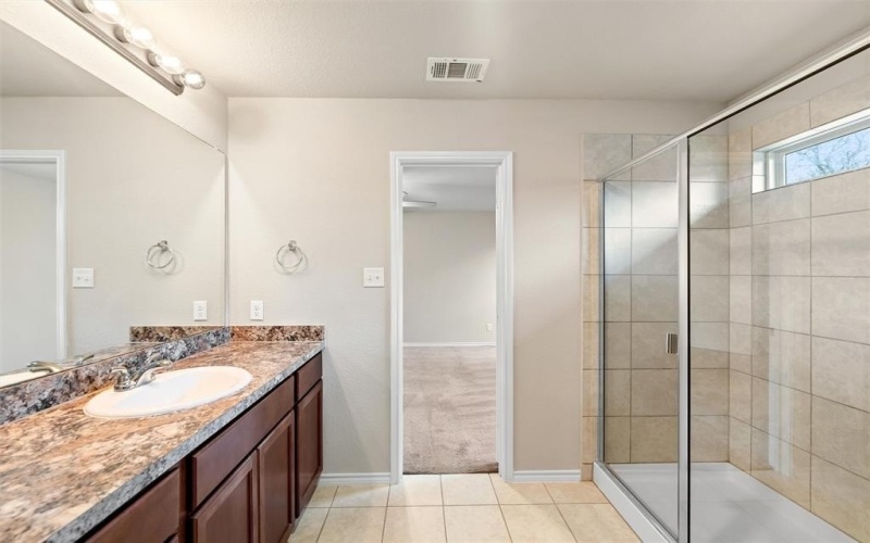 1627 Tanglewood Drive, Azle, TX 76020, 3 Bedrooms Bedrooms, ,2 BathroomsBathrooms,Residential,For Sale,1627 Tanglewood Drive,0,21135376