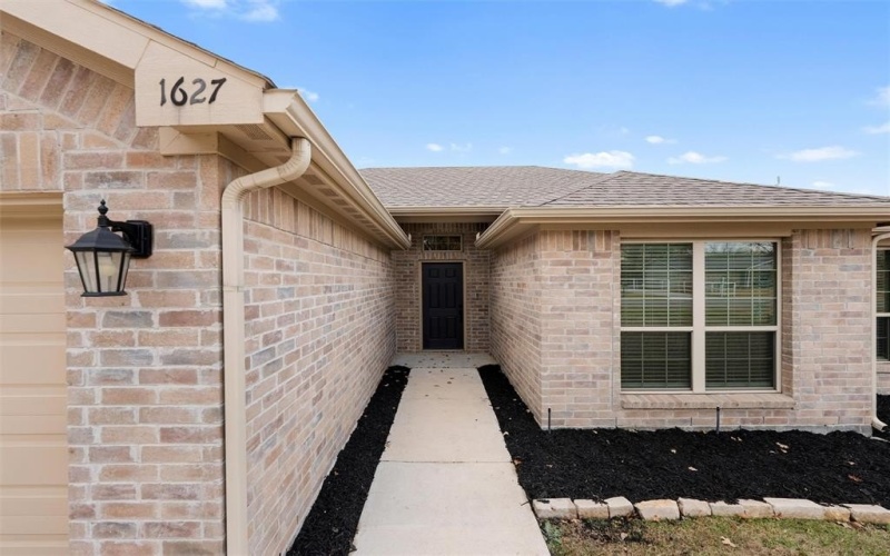 1627 Tanglewood Drive, Azle, TX 76020, 3 Bedrooms Bedrooms, ,2 BathroomsBathrooms,Residential,For Sale,1627 Tanglewood Drive,0,21135376