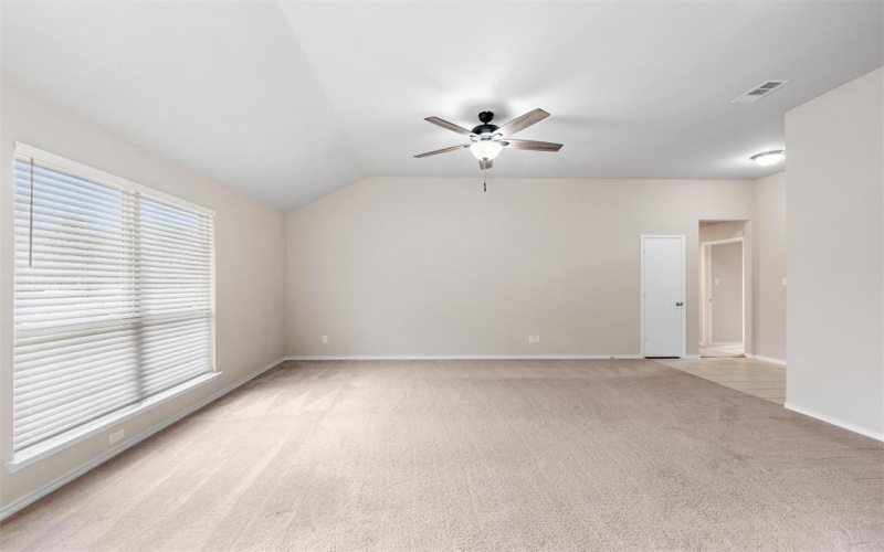 1627 Tanglewood Drive, Azle, TX 76020, 3 Bedrooms Bedrooms, ,2 BathroomsBathrooms,Residential,For Sale,1627 Tanglewood Drive,0,21135376