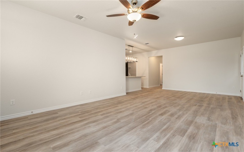 102 Logan Court, Copperas Cove, TX 76522, 6 Bedrooms Bedrooms, ,5 BathroomsBathrooms,Residential Multi Family,For Sale,102 Logan Court,0,600324