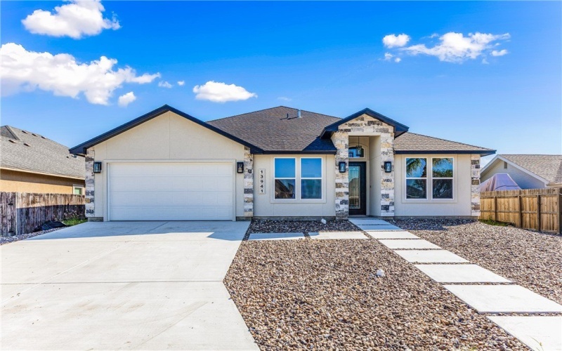 13941 Flintlock Drive, Corpus Christi, TX 78418, 4 Habitaciones Habitaciones , ,3 BañosBaños,Residential,En Venta,13941 Flintlock Drive,0,469003