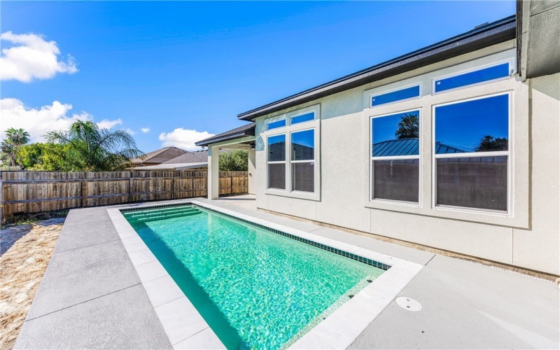 13941 Flintlock Drive, Corpus Christi, TX 78418, 4 Habitaciones Habitaciones , ,3 BañosBaños,Residential,En Venta,13941 Flintlock Drive,0,469003