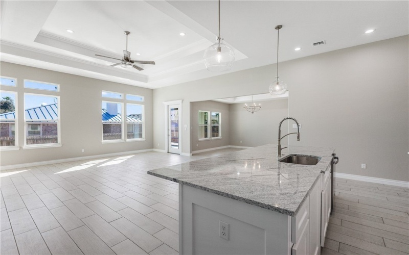 13941 Flintlock Drive, Corpus Christi, TX 78418, 4 Habitaciones Habitaciones , ,3 BañosBaños,Residential,En Venta,13941 Flintlock Drive,0,469003