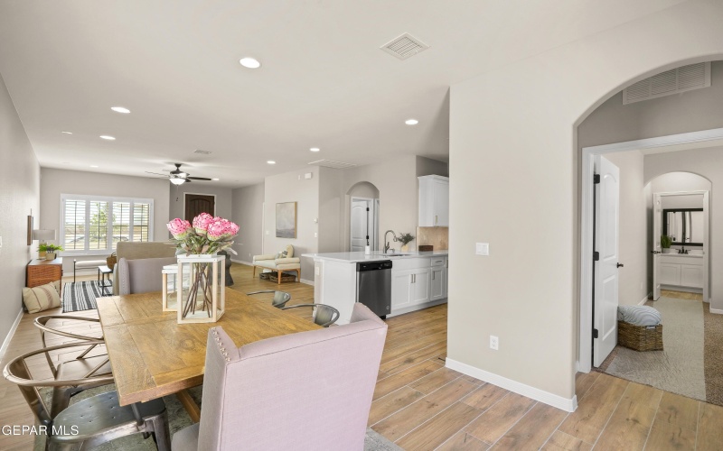 661 Paseo Dulce Avenue, El Paso, TX 79928, 3 Bedrooms Bedrooms, ,2 BathroomsBathrooms,Residential,For Sale,661 Paseo Dulce Avenue,0,935336