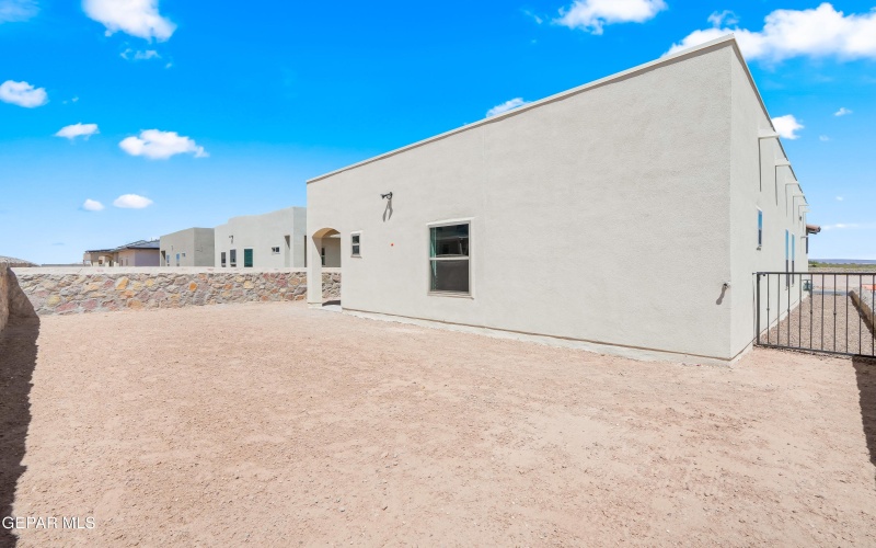 661 Paseo Dulce Avenue, El Paso, TX 79928, 3 Bedrooms Bedrooms, ,2 BathroomsBathrooms,Residential,For Sale,661 Paseo Dulce Avenue,0,935336